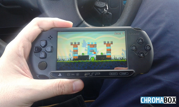 PSP street qualit&eacute; d'&eacute;cran en ext&eacute;rieur